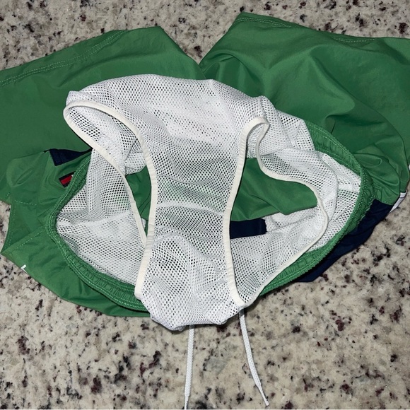 Tommy Hilfiger Jeans Slim Size Small 31” Swim Trunks Green Color Block Short - Picture 8 of 8